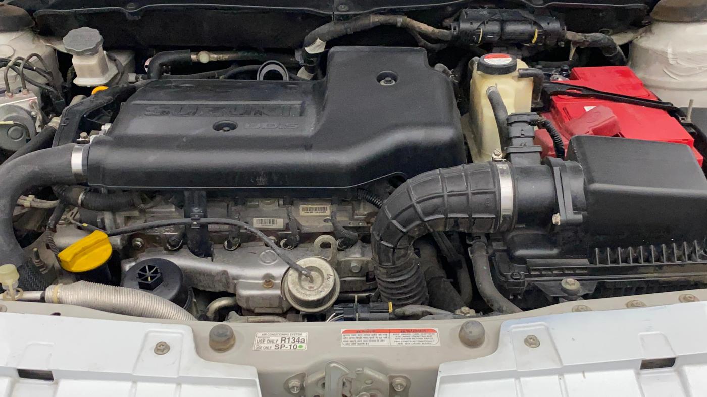 2016 Maruti Ciaz VDI+ SHVS, Diesel, Manual, 79,947 km, Engine View