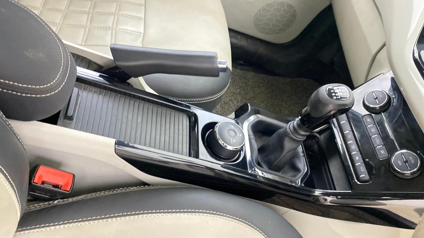 2022 Tata NEXON XZ PLUS (HS) PETROL, CNG, Manual, 33,474 km, Gear Lever