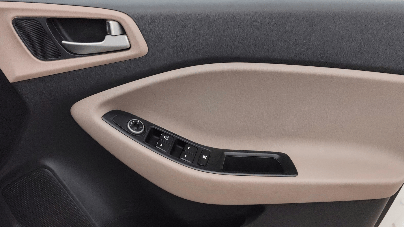 2019 Hyundai Elite i20 MAGNA PLUS 1.2, Petrol, Manual, 61,167 km, Driver Side Door Panels Control