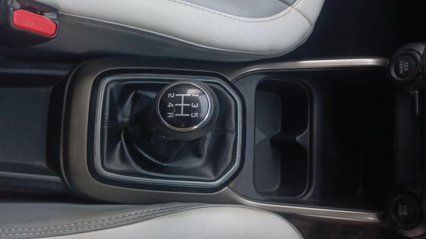 2018 Maruti IGNIS DELTA 1.2 AMT, Petrol, Automatic, 69,957 km, Gear Lever