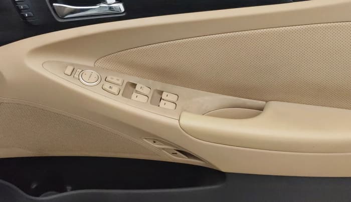 2014 Hyundai Sonata 2.4 GDI AT, Petrol, Automatic, 57,527 km, Driver Side Door Panels Control
