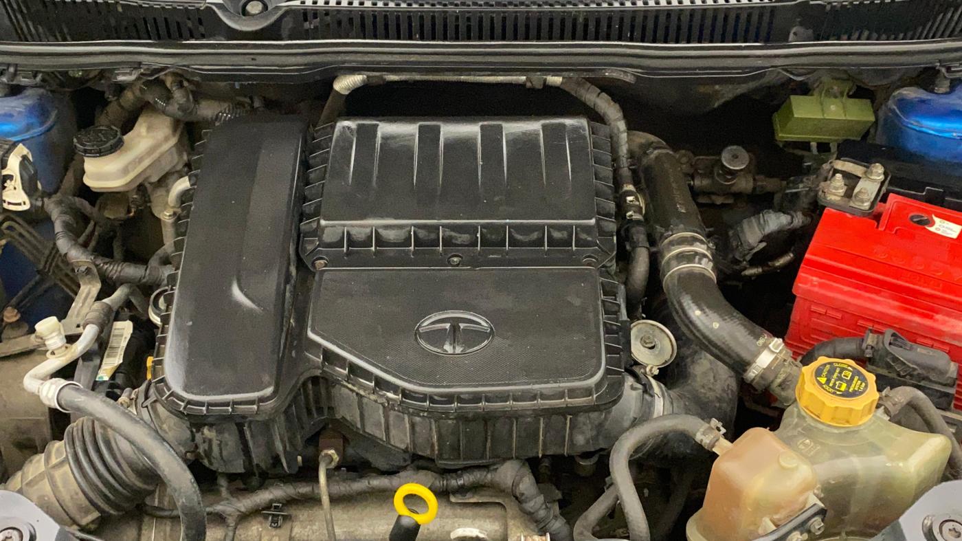 2018 Tata NEXON XZ PLUS DIESEL, Diesel, Manual, 1,22,860 km, Engine View