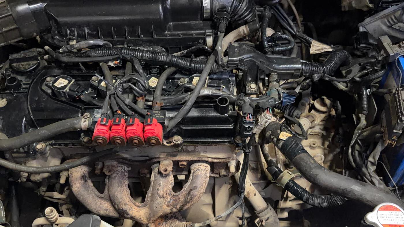 2018 Maruti Swift LXI, CNG, Manual, 88,201 km, Engine View