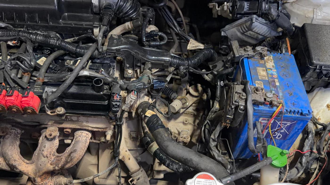 2018 Maruti Swift LXI, CNG, Manual, 88,201 km, Engine View - Left