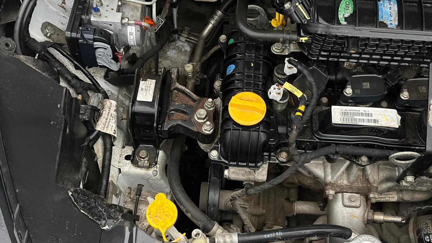 2024 Tata ALTROZ XZ CNG, CNG, Manual, 7,618 km, Engine View - Right