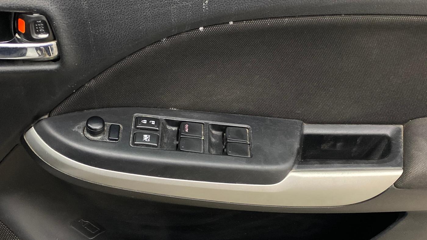 2017 Maruti Baleno ZETA CVT PETROL 1.2, Petrol, Automatic, 93,016 km, Driver Side Door Panels Control