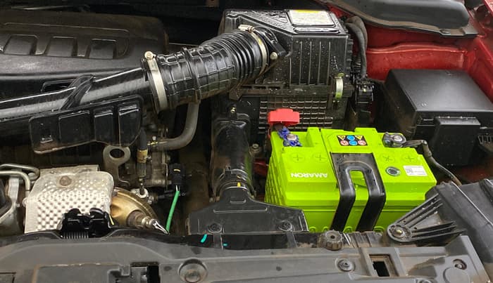 2022 Mahindra XUV300 W6 1.2 PETROL, Petrol, Manual, 22,804 km, Engine View - Left