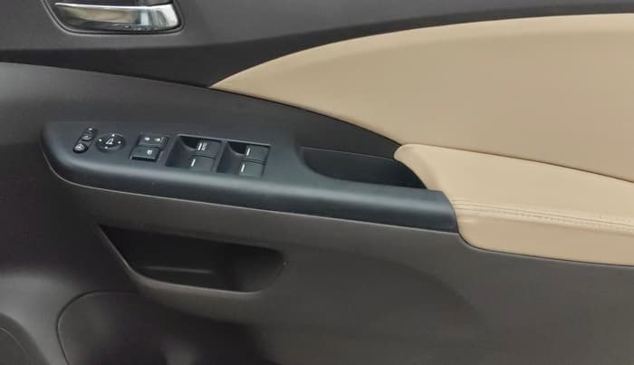 2015 Honda CRV 2.4L 2WD AT, Petrol, Automatic, 1,04,498 km, Driver Side Door Panels Control