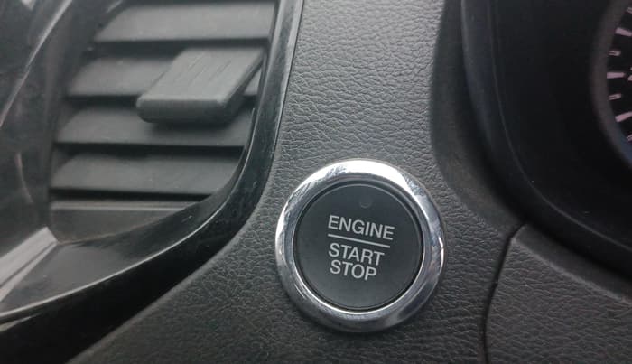2019 Ford New Figo TITANIUM BLU 1.2 PETROL, Petrol, Manual, 33,768 km, Keyless Start/ Stop Button