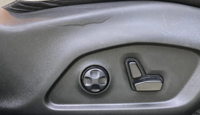 2023 Jeep Compass LIMITED (O) 2.0 DIESEL AT FWD, Diesel, Automatic, 52,322 km, Driver Side Adjustment Panel