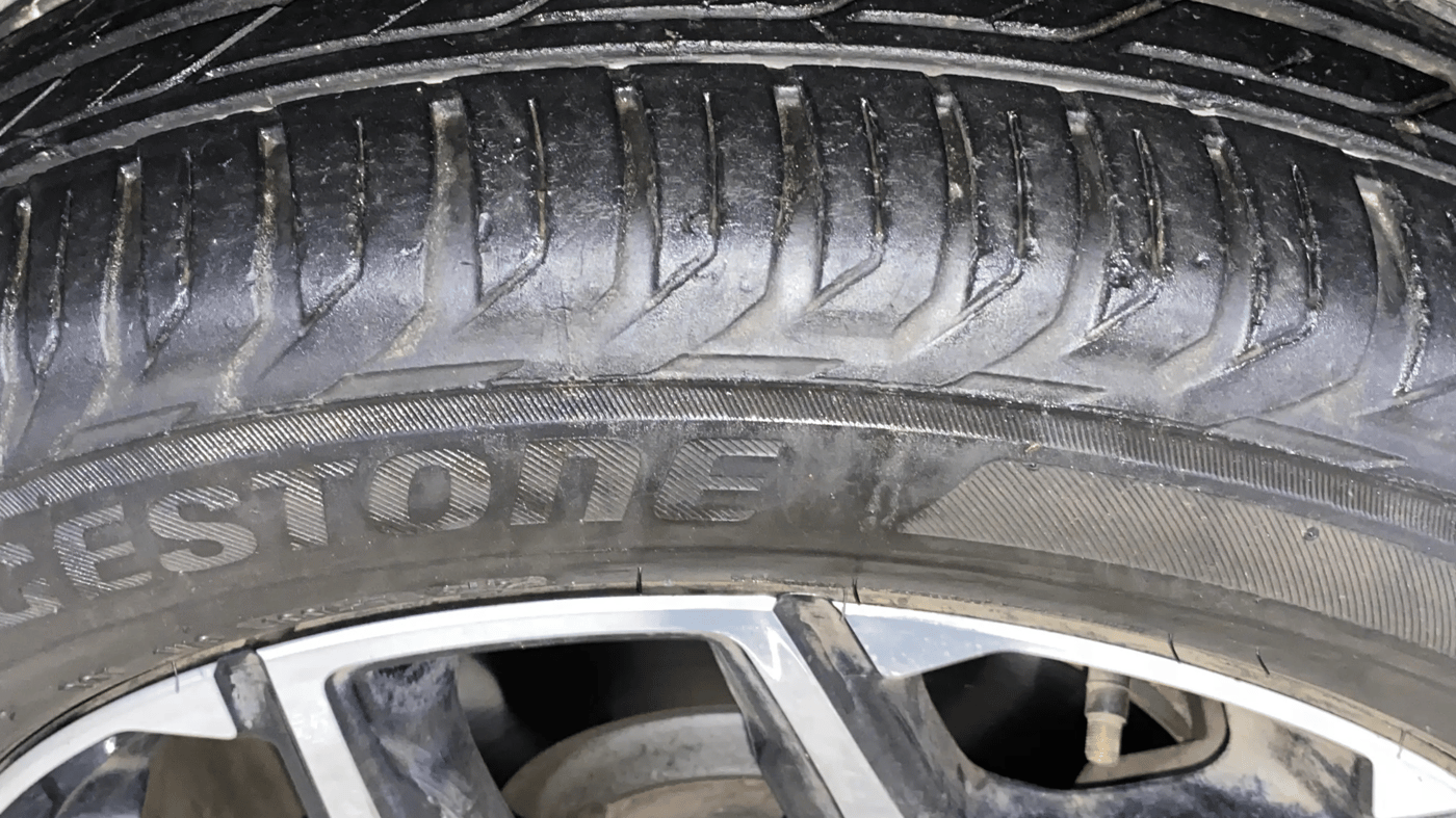2023 Jeep Compass LIMITED (O) 2.0 DIESEL AT FWD, Diesel, Automatic, 52,322 km, Left Front Tyre Tread