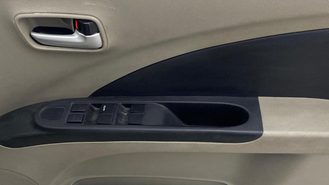 2015 Maruti Celerio VXI AMT, Petrol, Automatic, 85,826 km, Driver Side Door Panels Control
