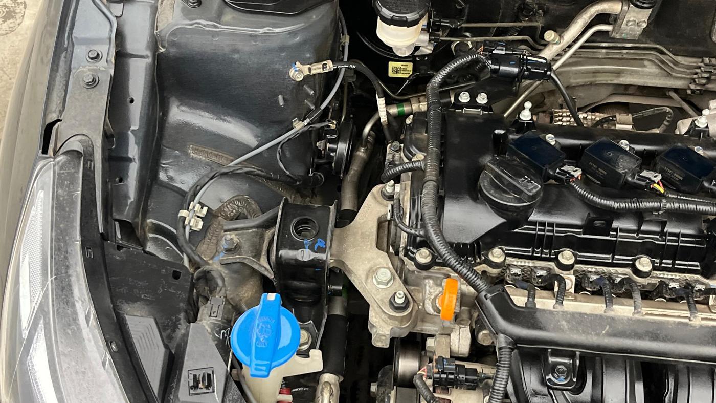 2021 Hyundai NEW I20 ASTA 1.2 AT, Petrol, Automatic, 60,200 km, Engine View - Right