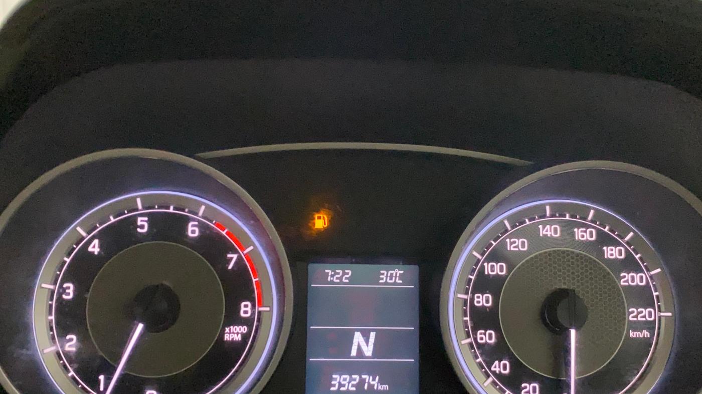 2018 Maruti Dzire VXI AMT, Petrol, Automatic, 39,255 km, Odometer Image