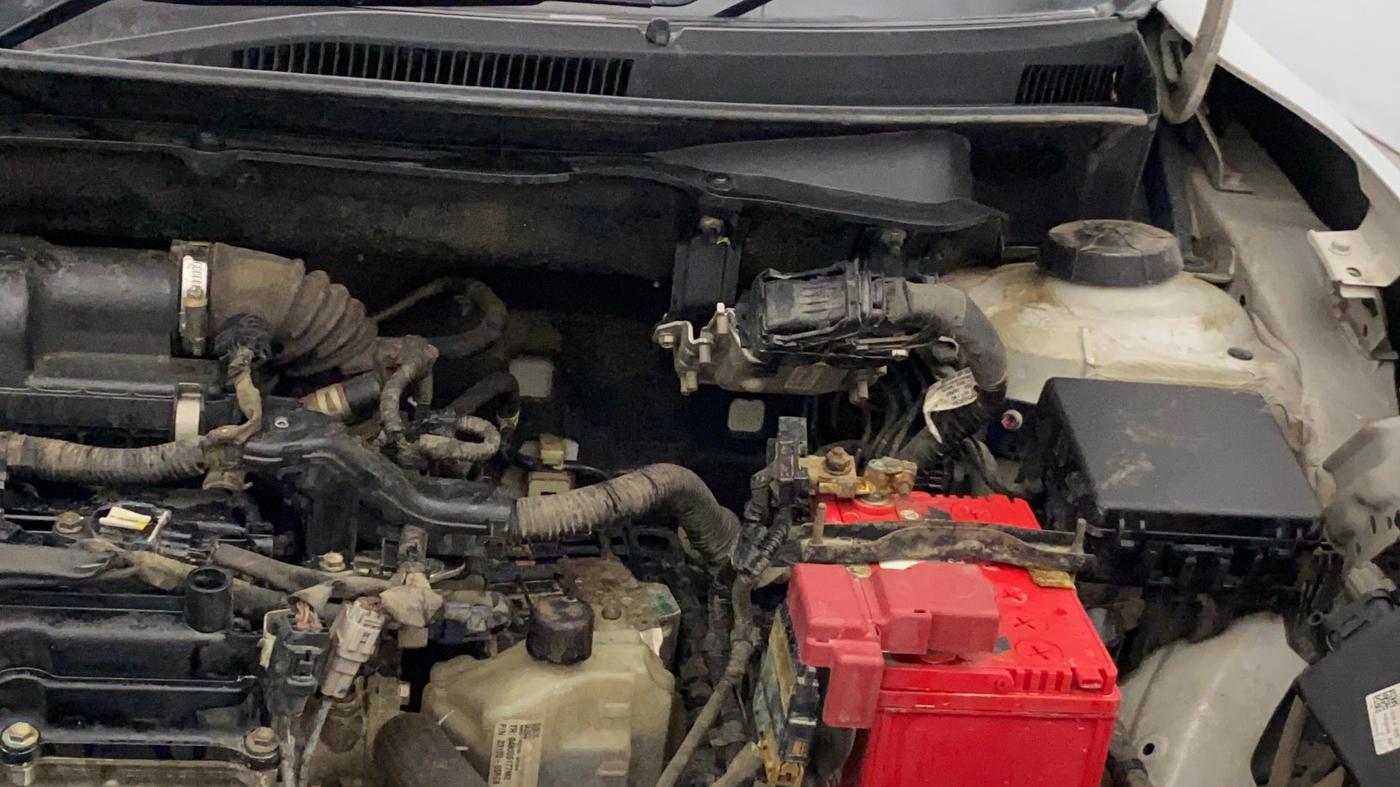2018 Maruti Dzire VXI AMT, Petrol, Automatic, 39,255 km, Engine View - Left
