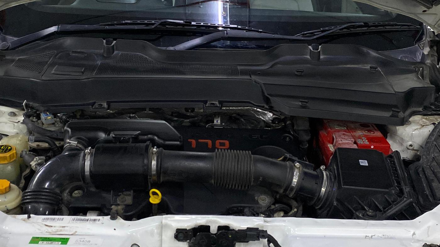 2022 Tata Safari XE, Diesel, Manual, 60,332 km, Engine View