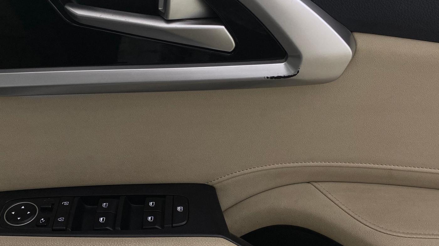 2022 KIA CARENS LUXURY PLUS 1.5 DIESEL AT 6 STR, Diesel, Automatic, 76,952 km, Driver Side Door Panels Control