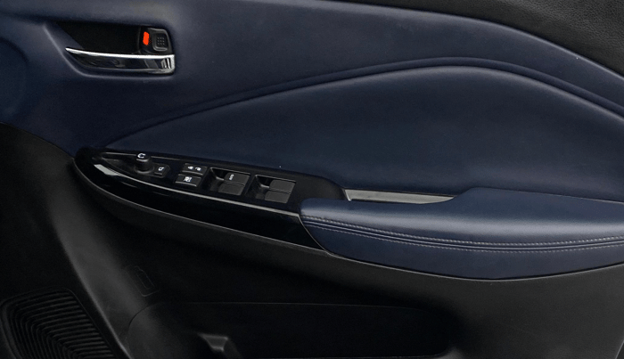 2022 Maruti Baleno ALPHA PETROL 1.2, Petrol, Manual, 89,470 km, Driver Side Door Panels Control