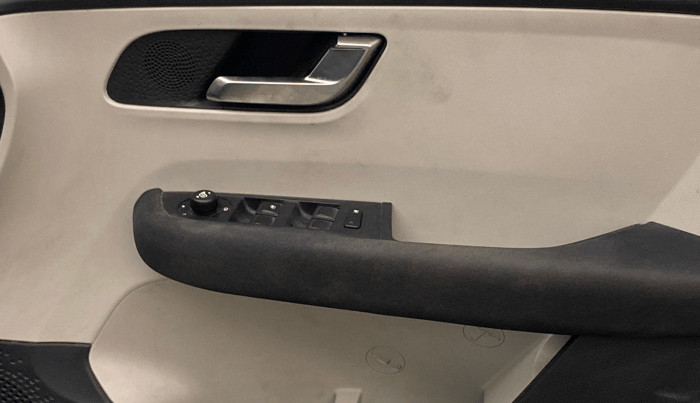 2022 Tata ALTROZ XZA PLUS, Petrol, Automatic, 56,299 km, Driver Side Door Panels Control