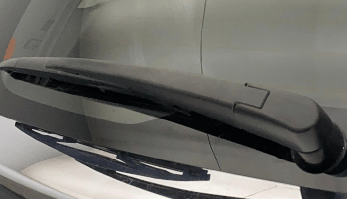 2022 Maruti Baleno ZETA PETROL 1.2, Petrol, Manual, 33,911 km, Rear Wiper