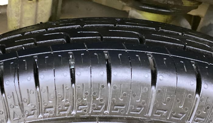 2016 Maruti Alto 800 LXI, Petrol, Manual, 33,763 km, Right Rear Tyre Tread