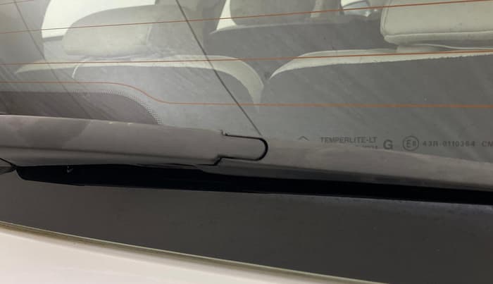 2024 Mahindra XUV700 AX 7 P AT 7 STR, Petrol, Automatic, 12,988 km, Rear Wiper