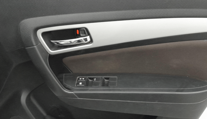 2021 Toyota URBAN CRUISER PREMIUM GRADE AT, Petrol, Automatic, 1,05,833 km, Driver Side Door Panels Control