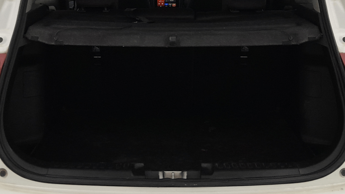 2021 Toyota URBAN CRUISER PREMIUM GRADE AT, Petrol, Automatic, 1,05,833 km, Boot Inside