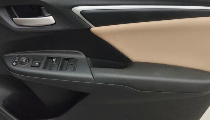 2015 Honda Jazz 1.2L I-VTEC V AT, CNG, Automatic, 43,357 km, Driver Side Door Panels Control