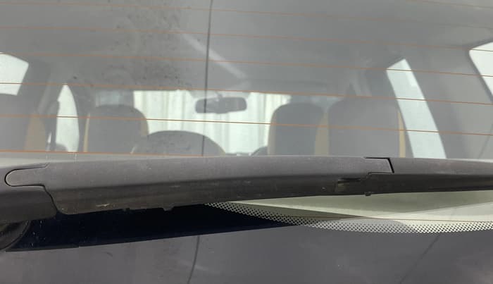 2018 Renault Duster RXS CVT, Petrol, Automatic, 98,805 km, Rear Wiper