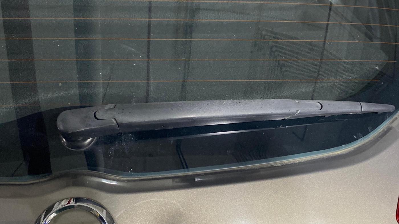 2019 Nissan Kicks XV 1.5, Petrol, Manual, 33,802 km, Rear Wiper