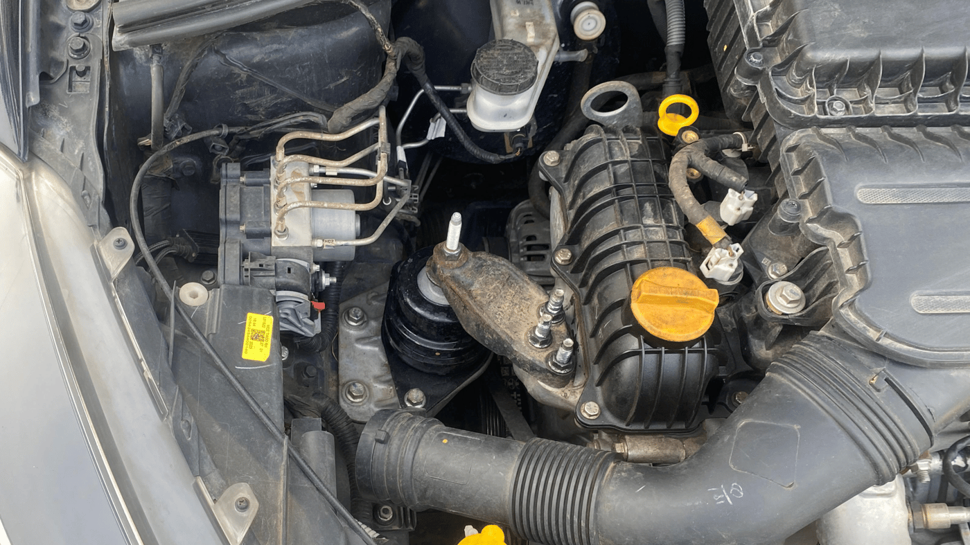 2023 Tata Tiago XT PETROL, Petrol, Manual, 34,178 km, Engine View - Right