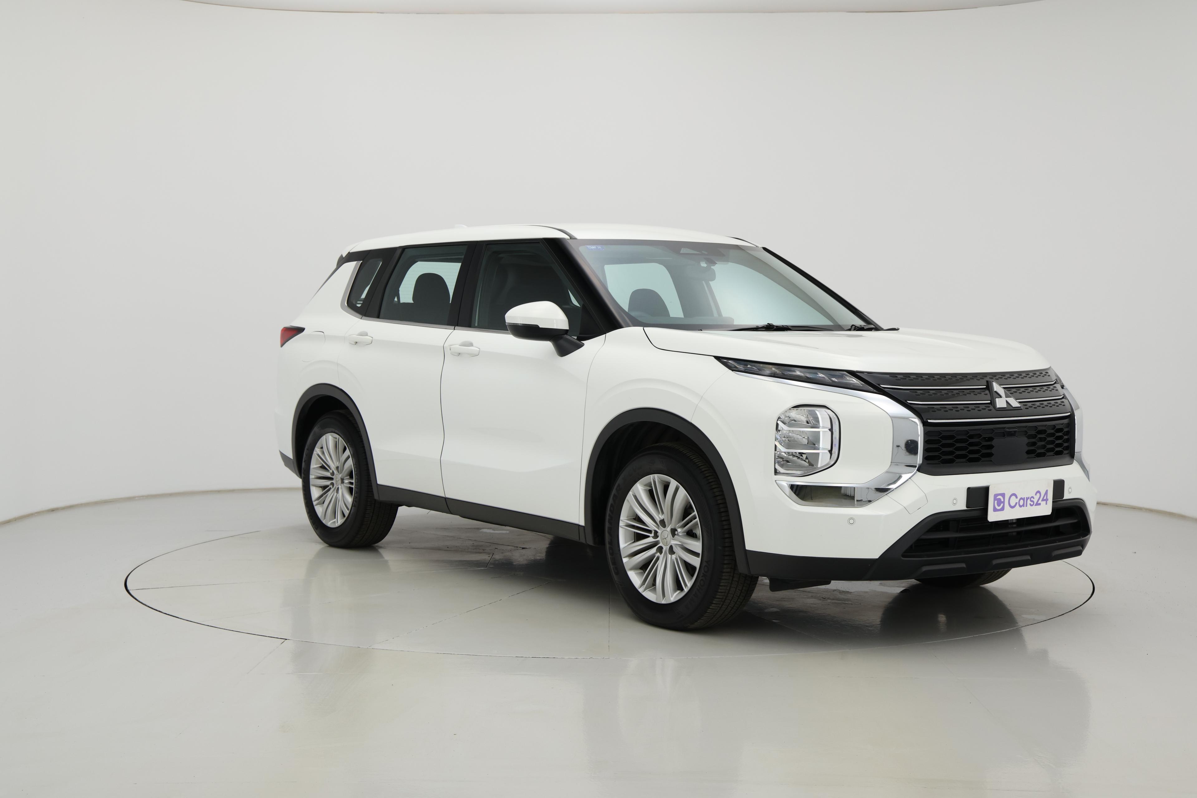 Mitsubishi Outlander image