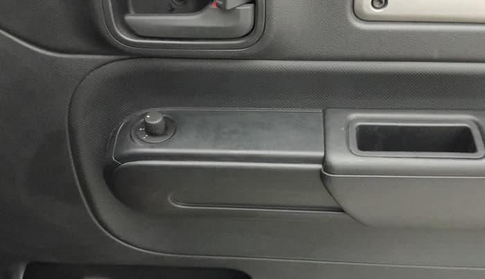 2024 Mahindra Thar LX P 2WD AT HT, Petrol, Automatic, 11,232 km, Driver Side Door Panels Control