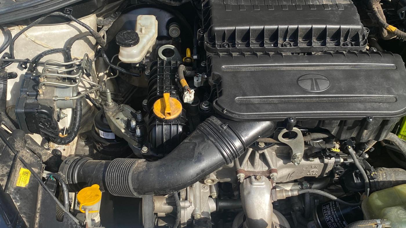 2021 Tata TIGOR XZ PLUS PETROL, Petrol, Manual, 1,50,817 km, Engine View - Right