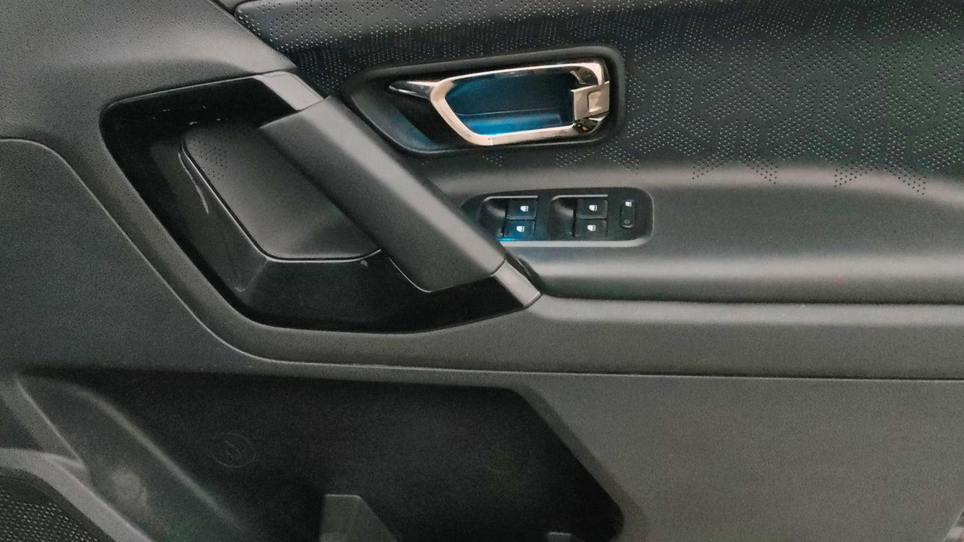 2022 Tata Safari XZA PLUS, Diesel, Automatic, 52,660 km, Driver Side Door Panels Control
