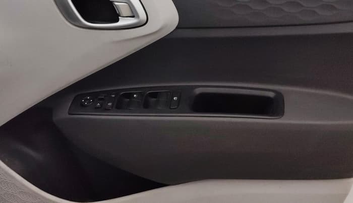 2024 Hyundai GRAND I10 NIOS Sportz 1.2 HY-CNG Duo, CNG, Manual, 7,006 km, Driver Side Door Panels Control