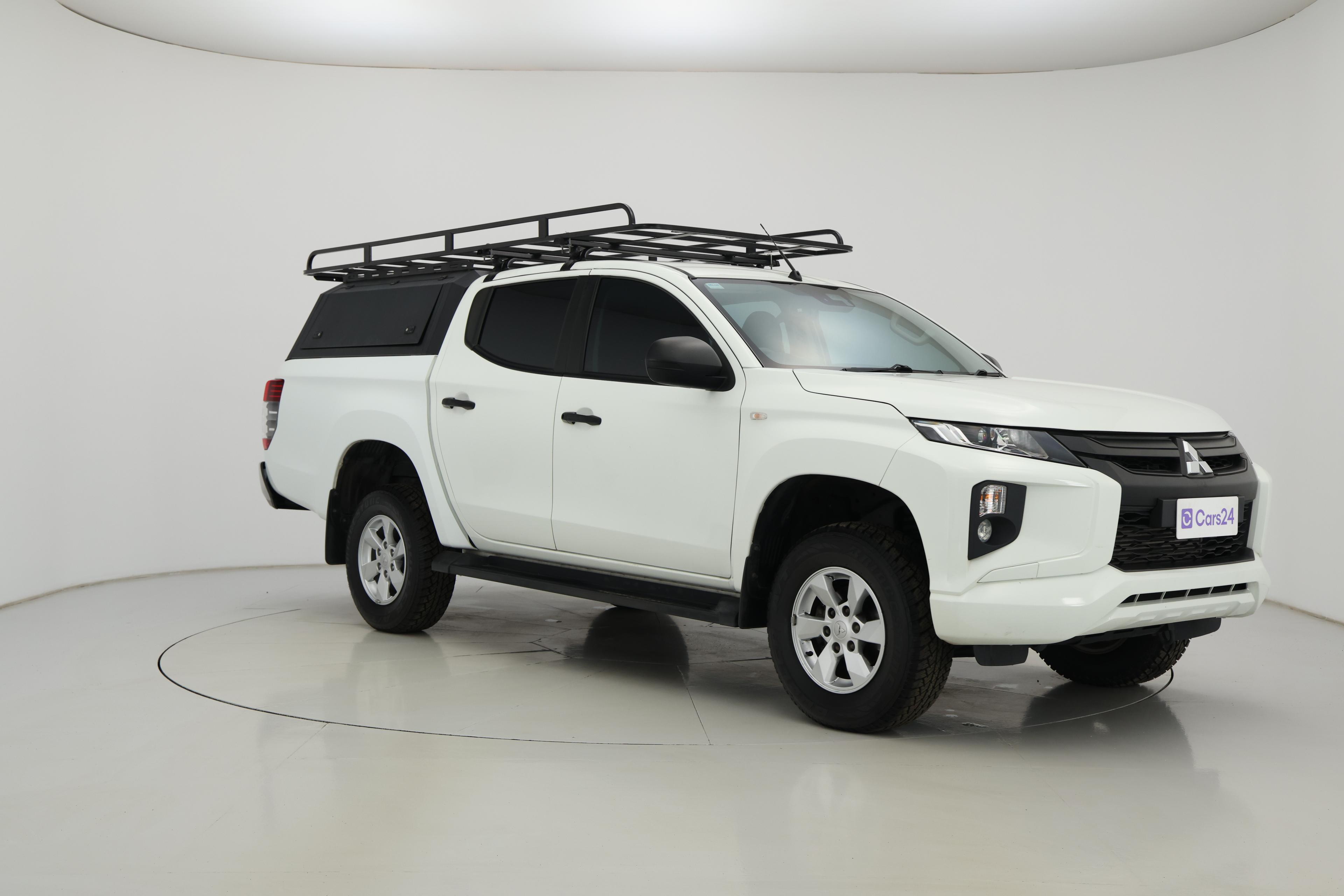 Mitsubishi Triton image