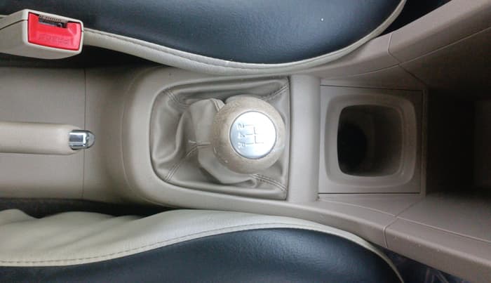 2016 Maruti Swift Dzire VXI (O), Petrol, Manual, 60,691 km, Gear Lever