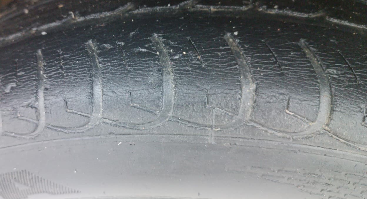 2018 Tata Tiago XZ PETROL, Petrol, Manual, 34,341 km, Left Front Tyre Tread