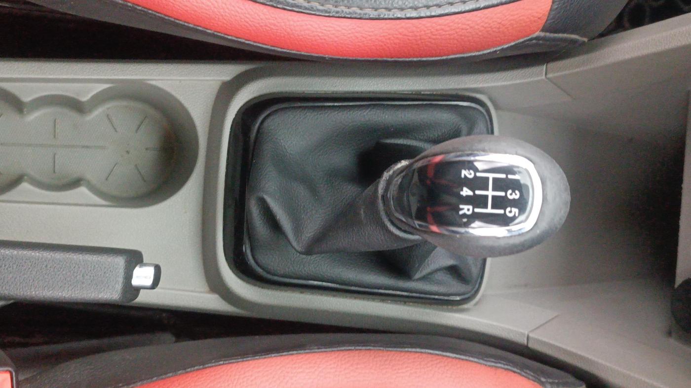 2018 Tata Tiago XZ PETROL, Petrol, Manual, 34,341 km, Gear Lever