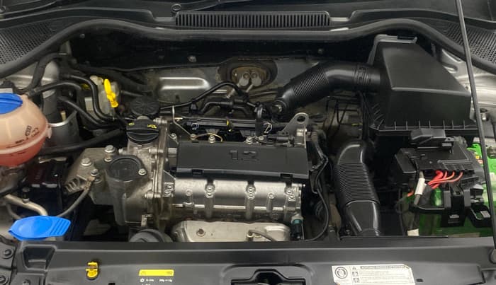 2015 Volkswagen Polo HIGHLINE1.2L, Petrol, Manual, 28,830 km, Engine View
