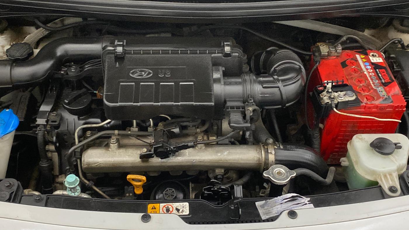 2017 Hyundai Grand i10 SPORTZ (O) 1.2 U2 CRDI, Diesel, Manual, 52,374 km, Engine View