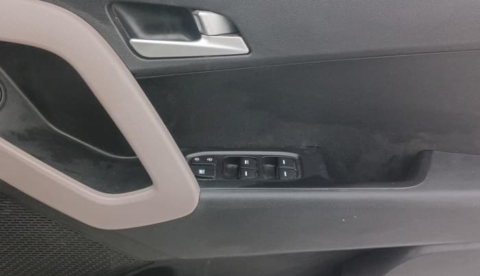2020 Hyundai Creta SX 1.6 PETROL, Petrol, Manual, 92,245 km, Driver Side Door Panels Control
