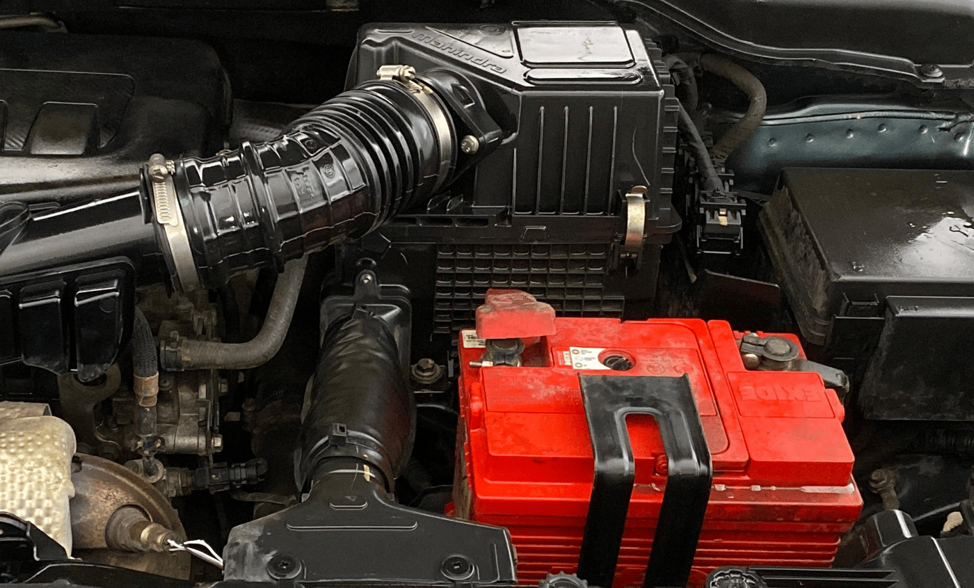 2021 Mahindra XUV300 W8 1.2 PETROL, Petrol, Manual, 50,918 km, Engine View - Left