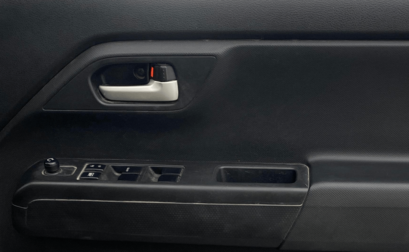 2020 Maruti New Wagon-R VXI 1.2, Petrol, Manual, 71,497 km, Driver Side Door Panels Control