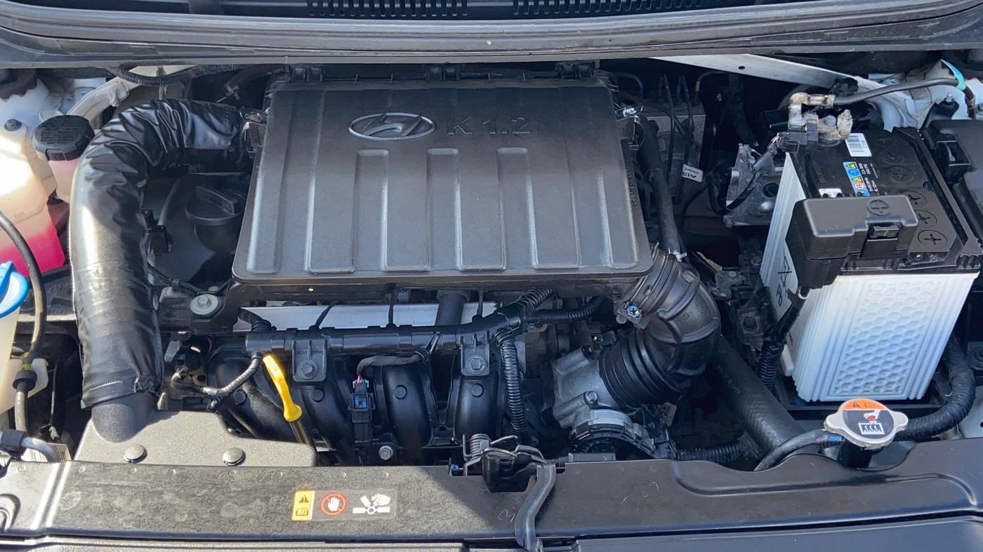 2024 Hyundai GRAND I10 NIOS ASTA 1.2 KAPPA VTVT, Petrol, Manual, 17,753 km, Engine View