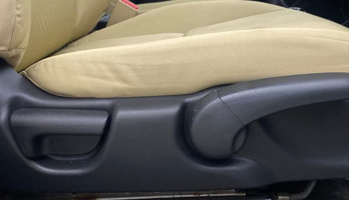 2017 Honda Jazz 1.2L I-VTEC S, Petrol, Manual, 70,574 km, Driver Side Adjustment Panel