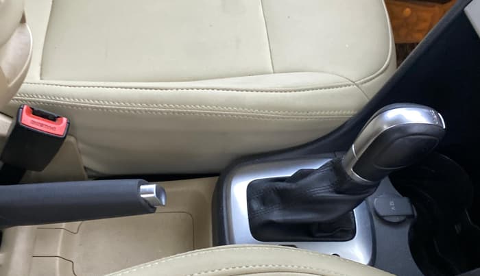 2017 Volkswagen Ameo HIGHLINE DSG 1.5 DIESEL , Diesel, Automatic, 1,47,402 km, Gear Lever