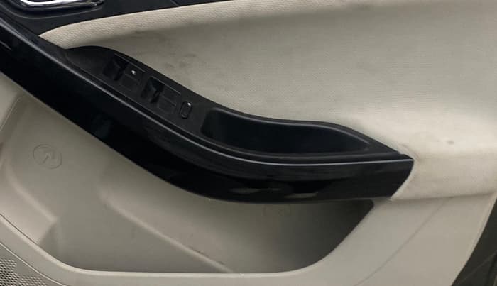 2021 Tata NEXON XZA PLUS SUNROOF PETROL, Petrol, Automatic, 58,864 km, Driver Side Door Panels Control